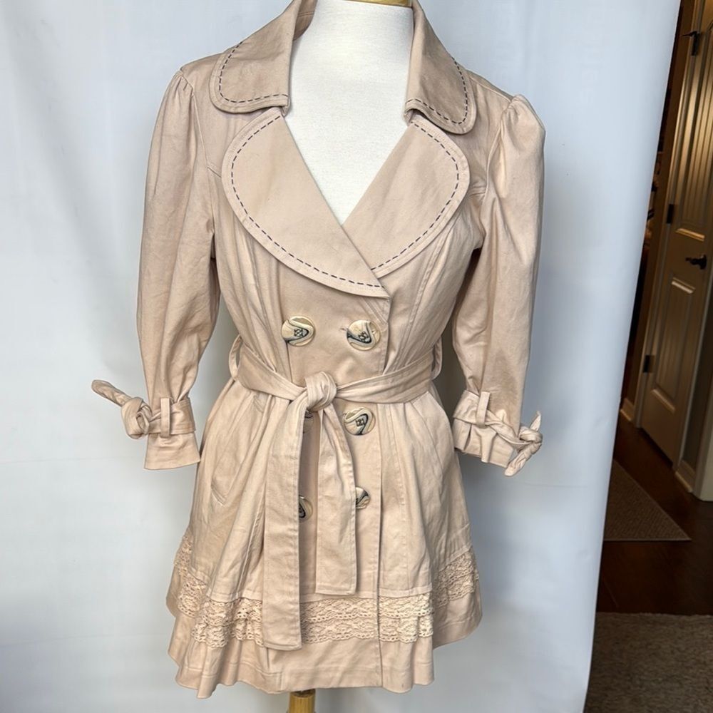 Nick & Mo very light pink with brown thread accent Trench Coat, Large